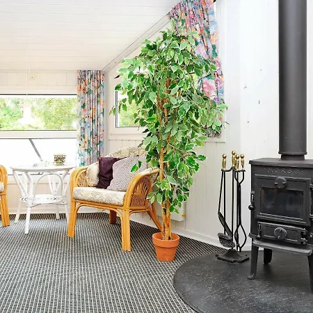 8 Person In Humble-by Traum *